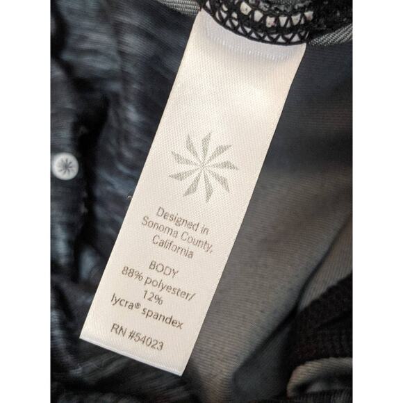 Athleta Chaturanga Capri Legging Pocket Activewear Pants Black Gray M - Picture 6 of 7